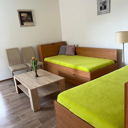 Chaloupka Hluboka - Family Holidays In South Bohemia Глубока-над-Влтавой Экстерьер фото